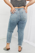 PLUS/REG Judy Blue Malia Mid Rise Boyfriend Jeans