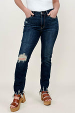 PLUS/REG Judy Blue Mid-Rise Chopped Hem Relaxed Skinny Jeans